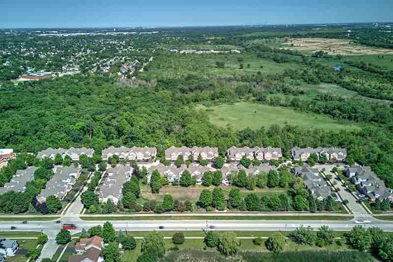 Hawk Hollow townhomes Bartlett IL